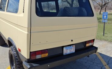 Volkswagen-BusVanagon-1982-Van-Camper-8
