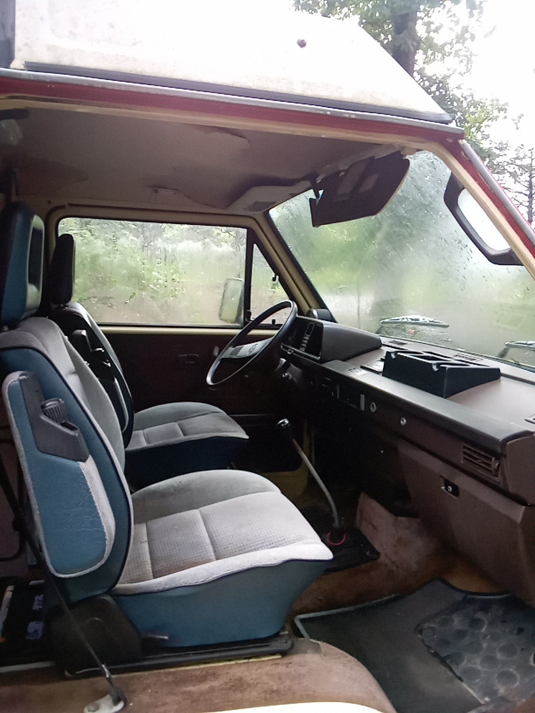 Volkswagen-BusVanagon-1983-Van-Camper-3