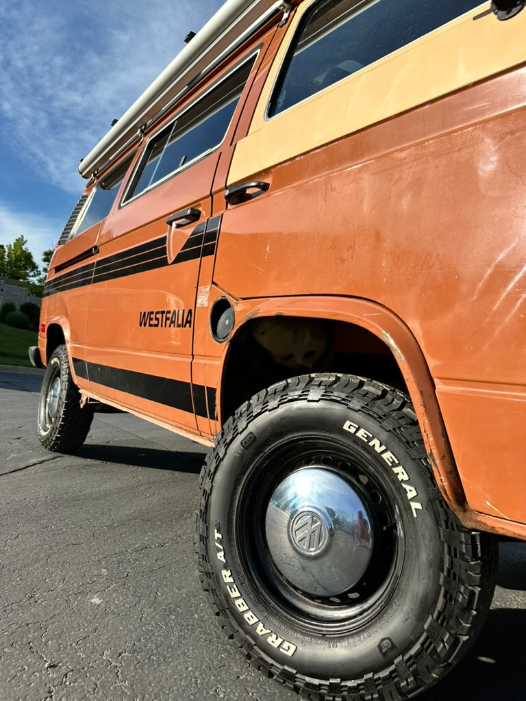 Volkswagen-BusVanagon-1984-Van-Camper-1