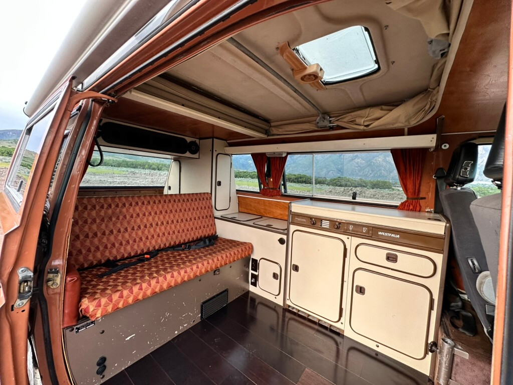 Volkswagen-BusVanagon-1984-Van-Camper-11