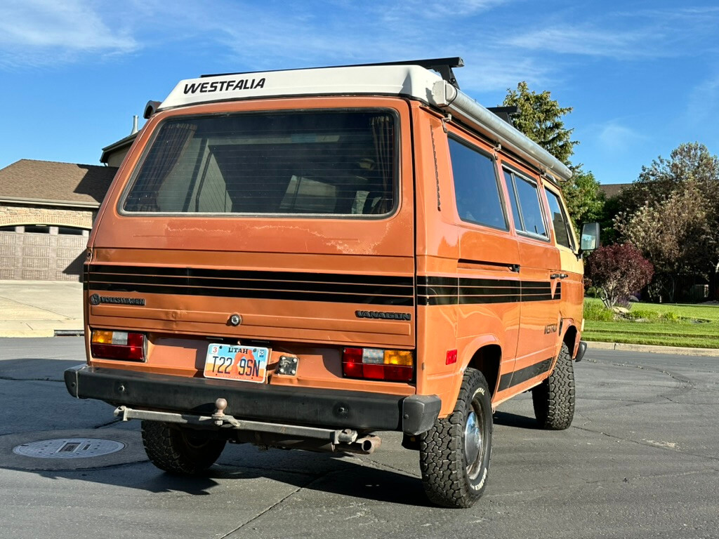 Volkswagen-BusVanagon-1984-Van-Camper-3