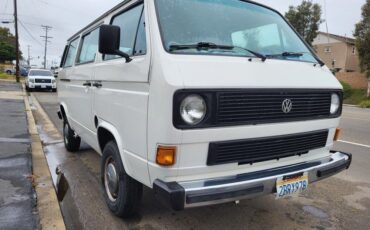 Volkswagen-BusVanagon-1985-Minivan-1
