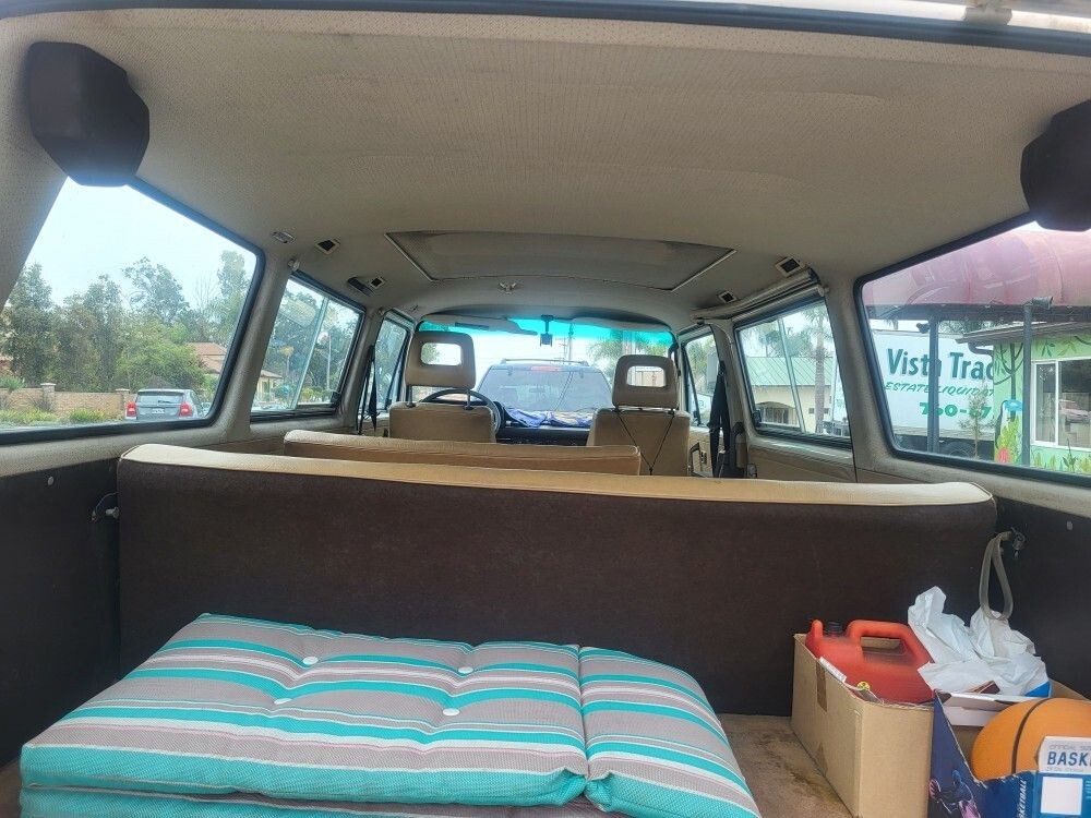 Volkswagen-BusVanagon-1985-Minivan-4