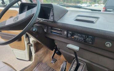 Volkswagen-BusVanagon-1985-Minivan-5