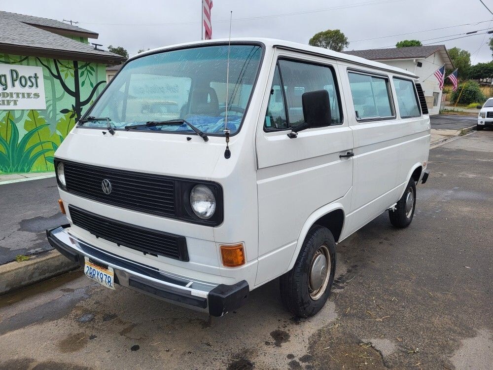 Volkswagen Bus/Vanagon 1985 Minivan