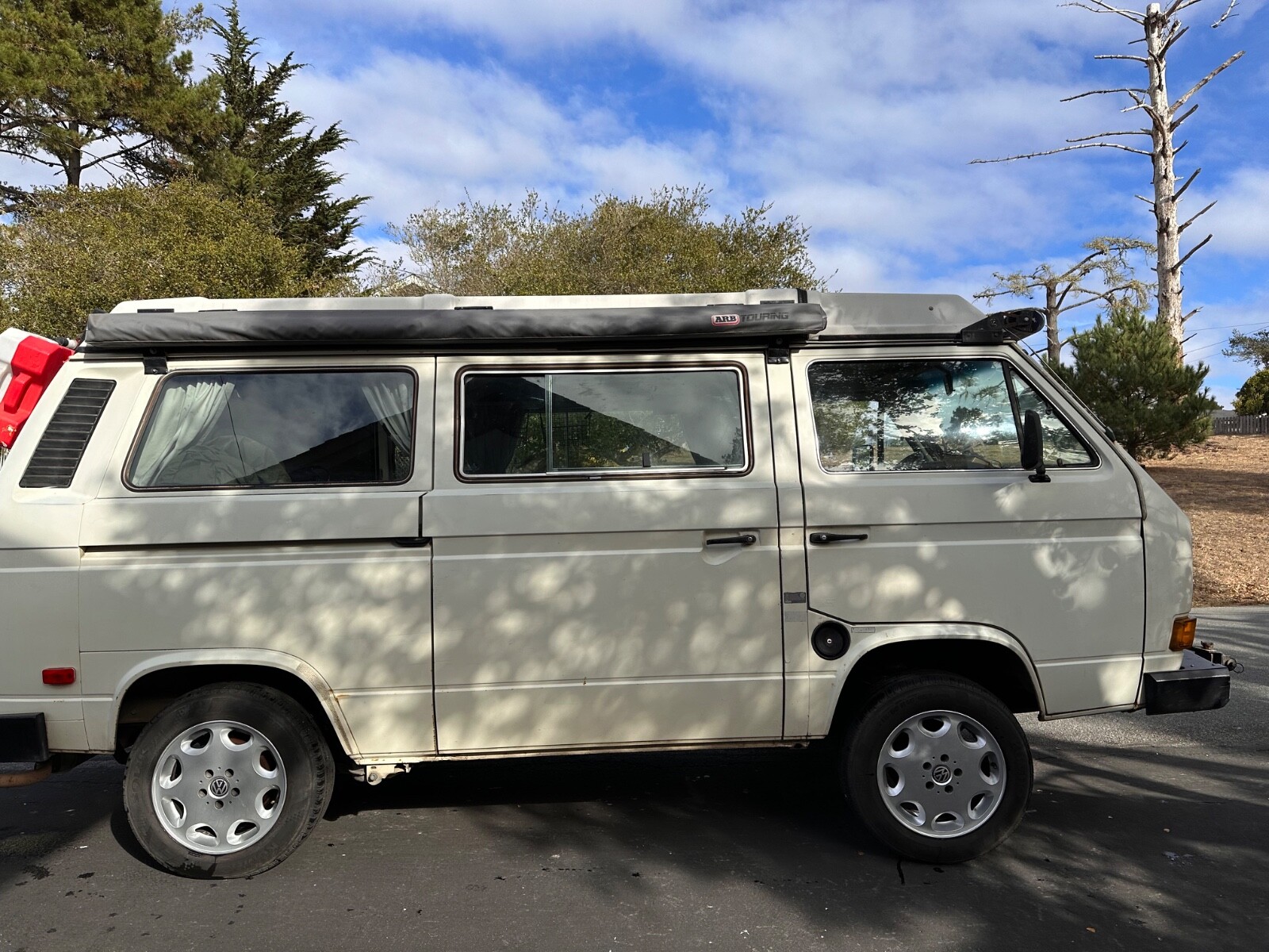 Volkswagen-BusVanagon-1985-Van-Camper-1