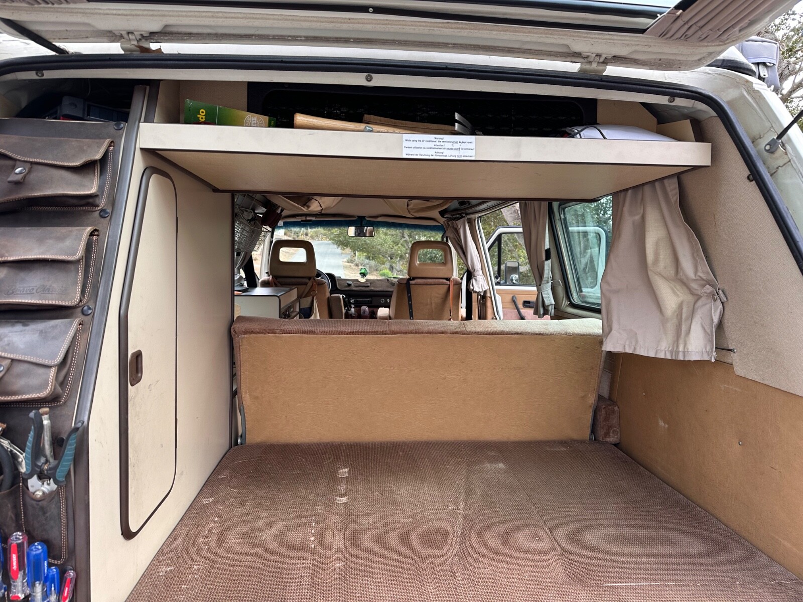 Volkswagen-BusVanagon-1985-Van-Camper-20