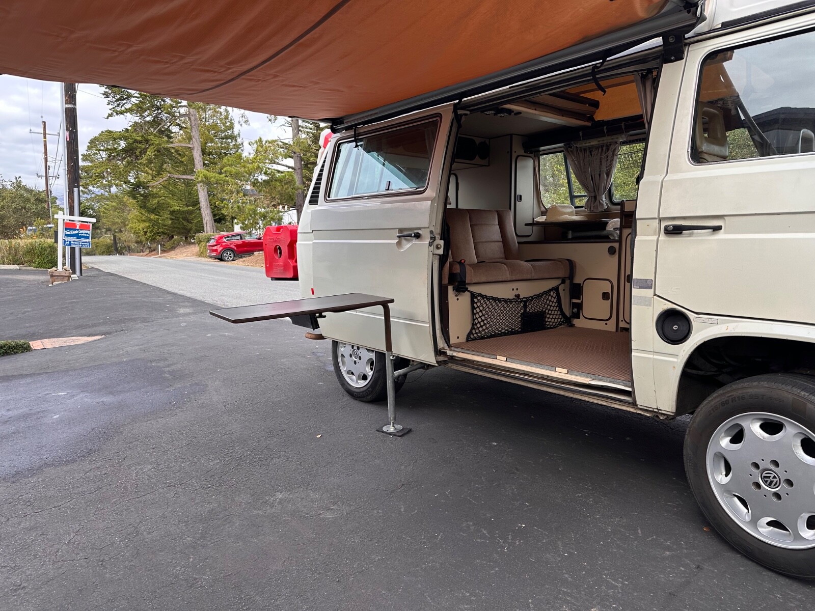 Volkswagen-BusVanagon-1985-Van-Camper-22