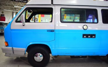 Volkswagen-BusVanagon-1989-Coupe-15