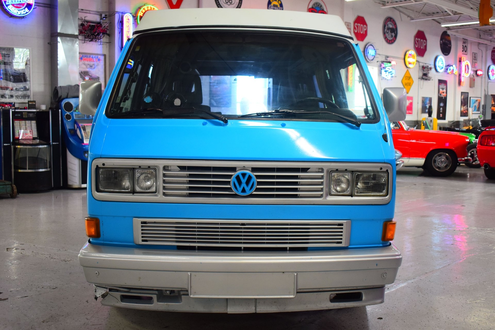 Volkswagen-BusVanagon-1989-Coupe-17