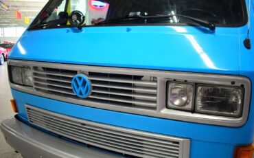 Volkswagen-BusVanagon-1989-Coupe-18