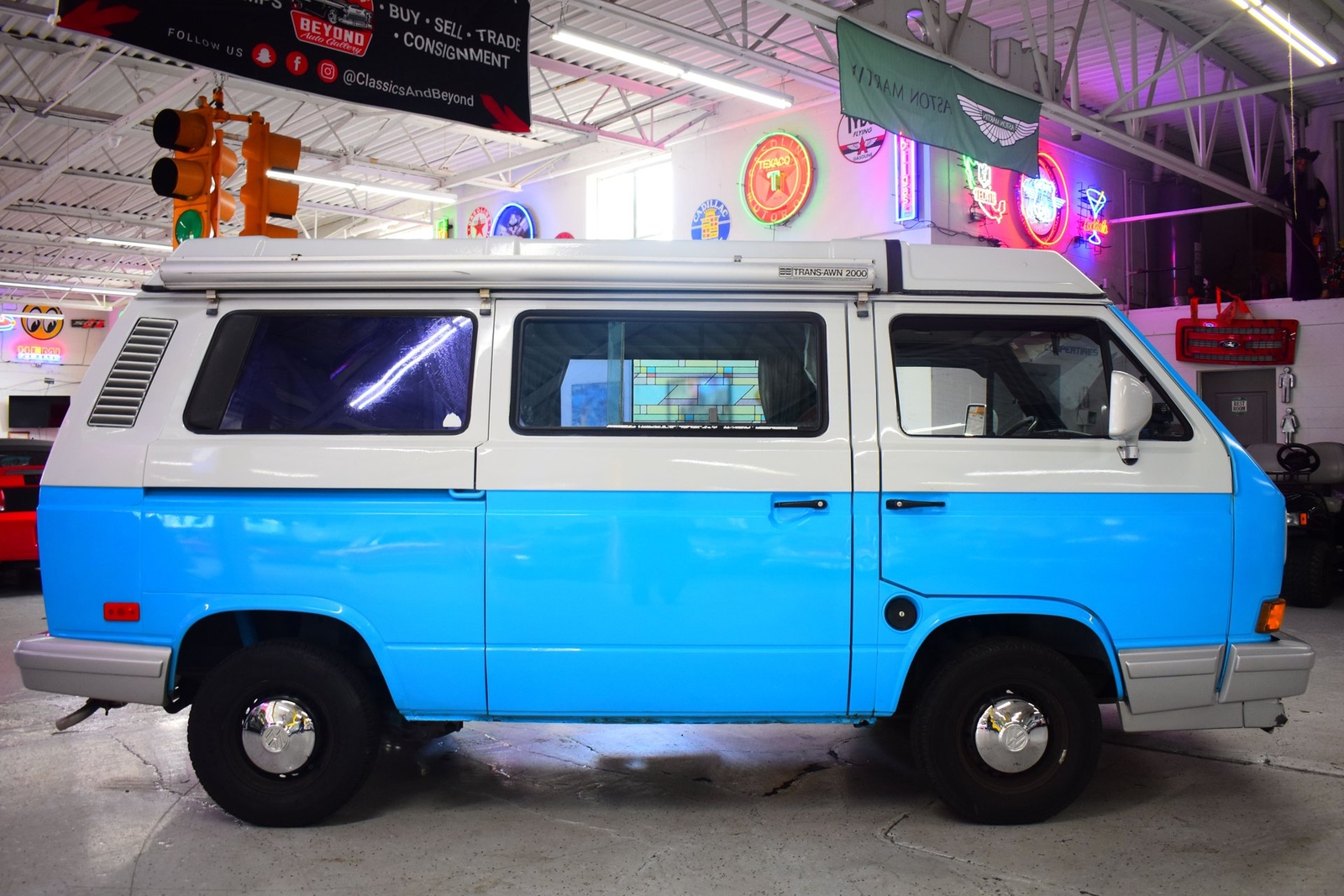 Volkswagen-BusVanagon-1989-Coupe-3