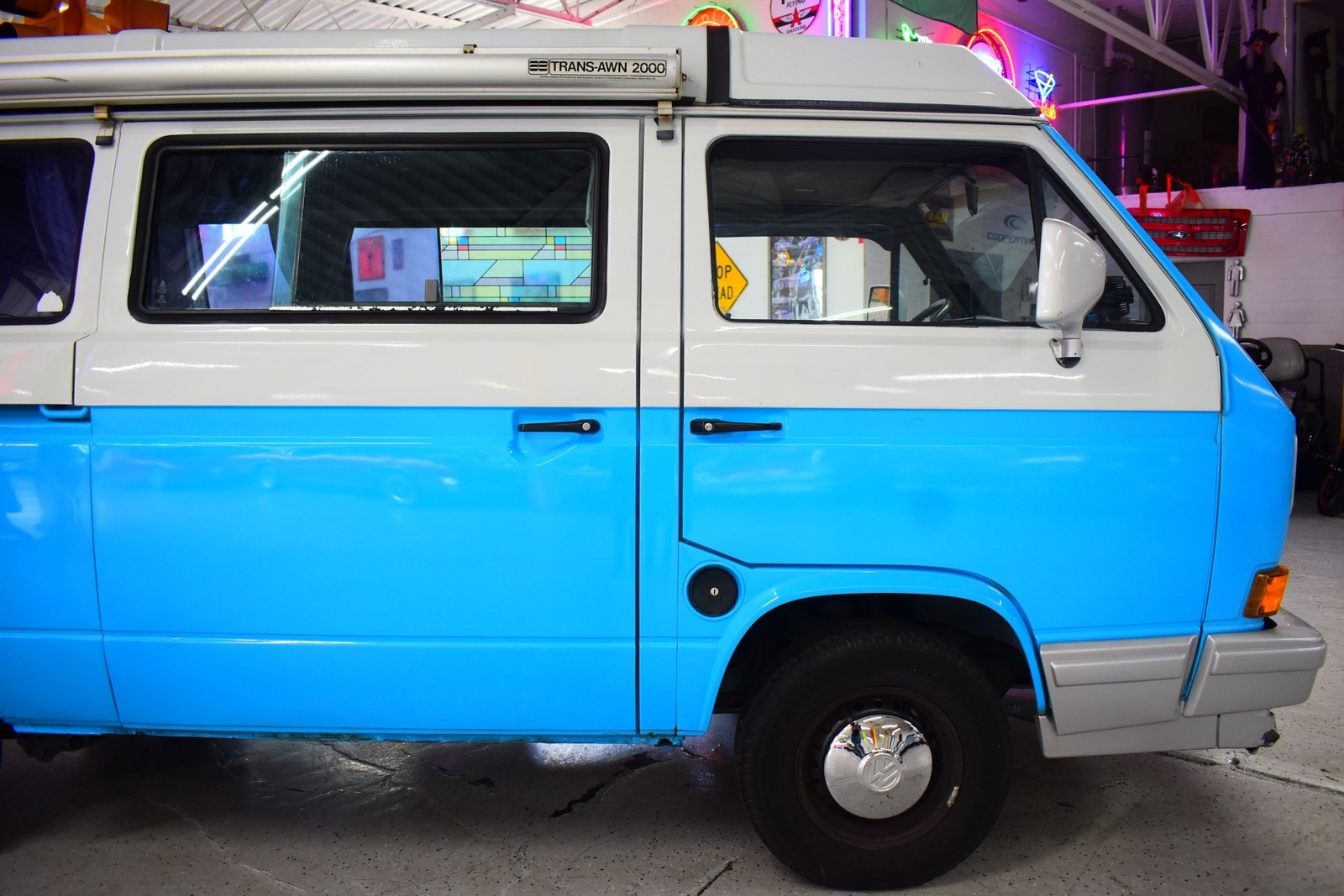 Volkswagen-BusVanagon-1989-Coupe-4