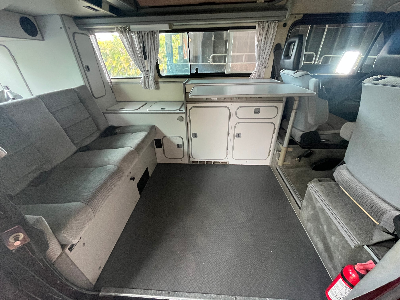 Volkswagen-BusVanagon-1991-Van-Camper-14