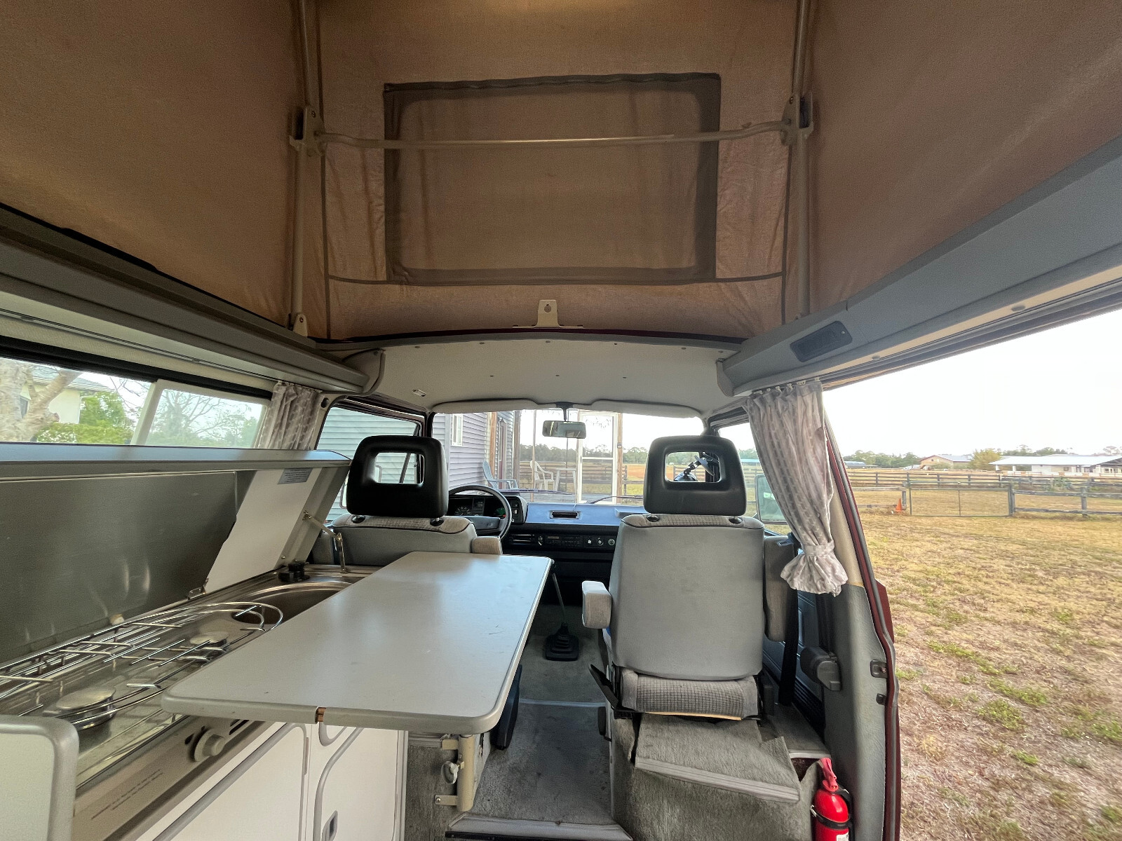 Volkswagen-BusVanagon-1991-Van-Camper-35