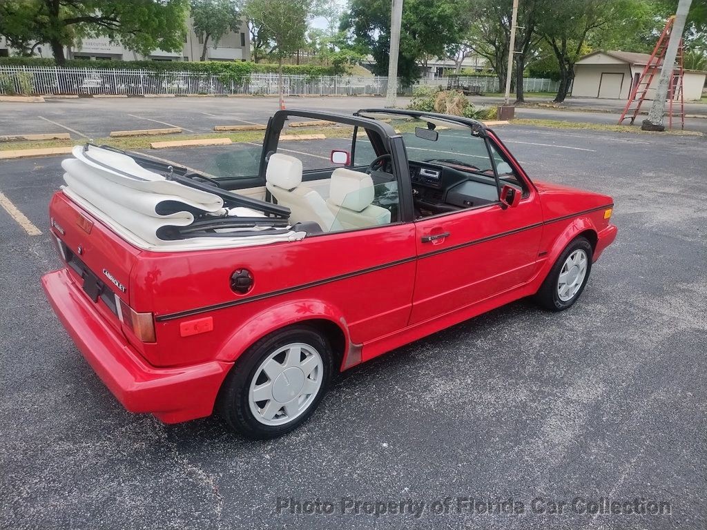 Volkswagen-Cabrio-1990-3
