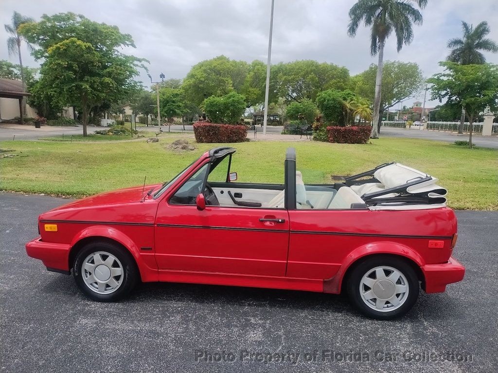 Volkswagen-Cabrio-1990-4