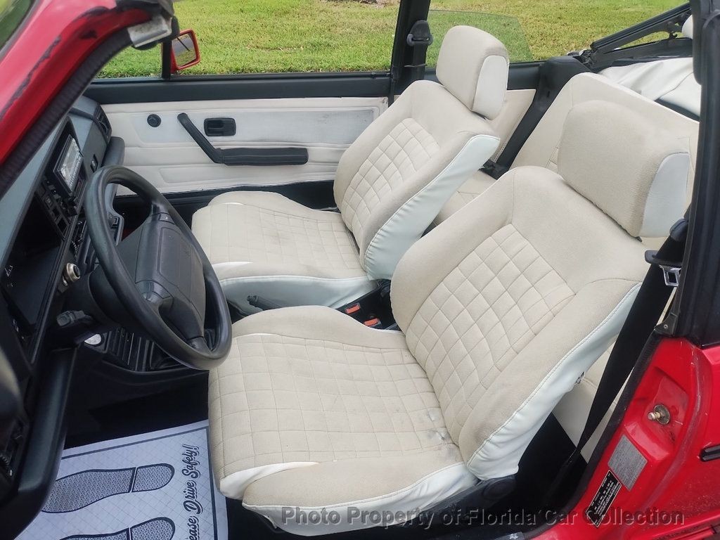 Volkswagen-Cabrio-1990-7