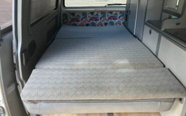 Volkswagen-Eurovan-camper-1995-white-15