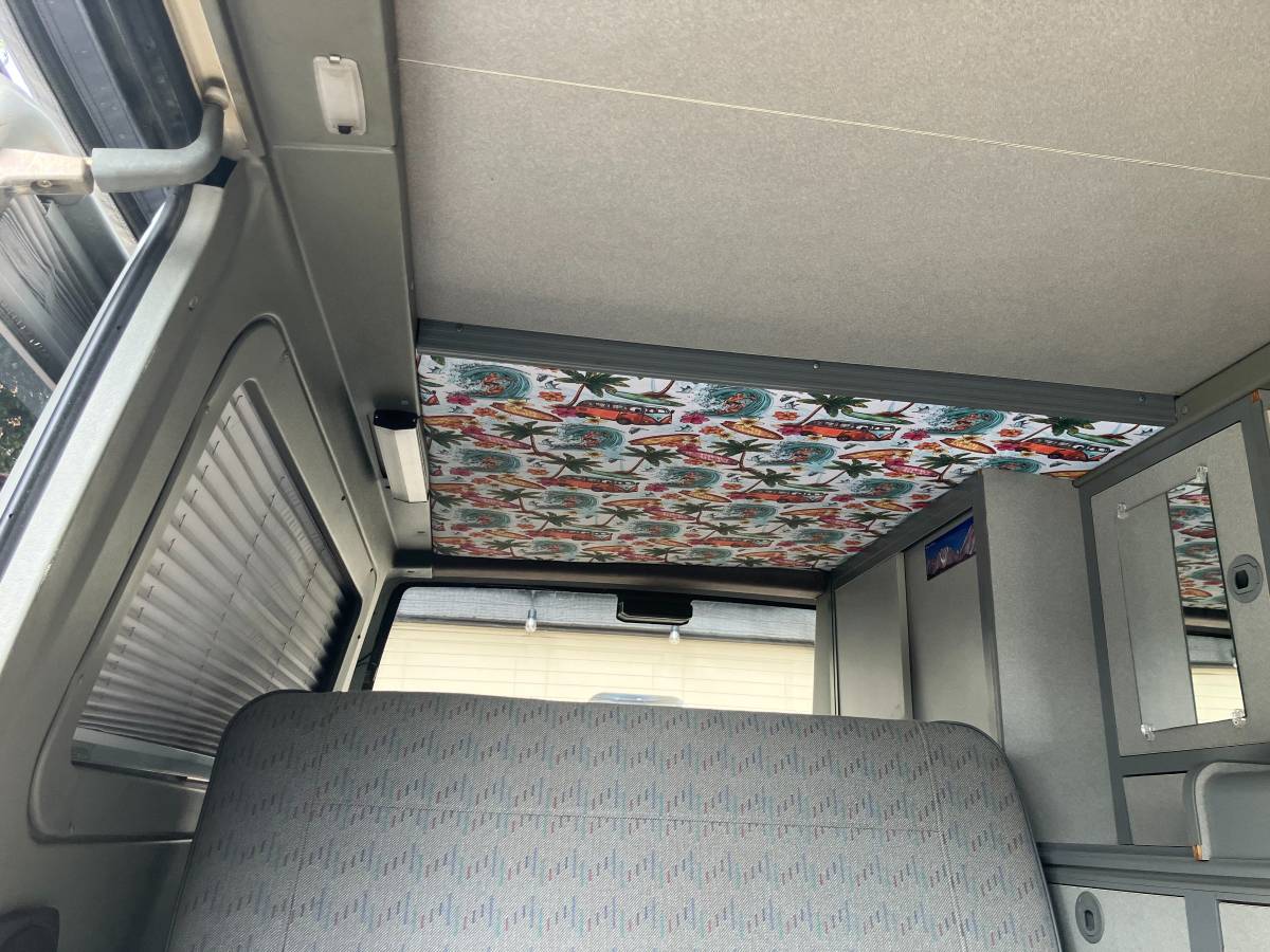 Volkswagen-Eurovan-camper-1995-white-20