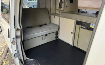 Volkswagen-Eurovan-camper-1995-white-9