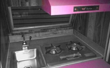 Volkswagen-Home-1973-purple-8