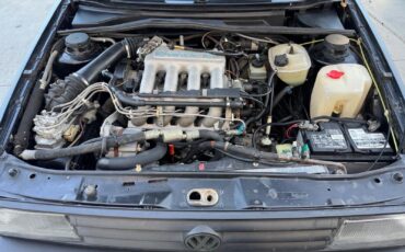 Volkswagen-Jetta-1988-15