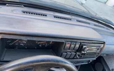 Volkswagen-Jetta-1988-17