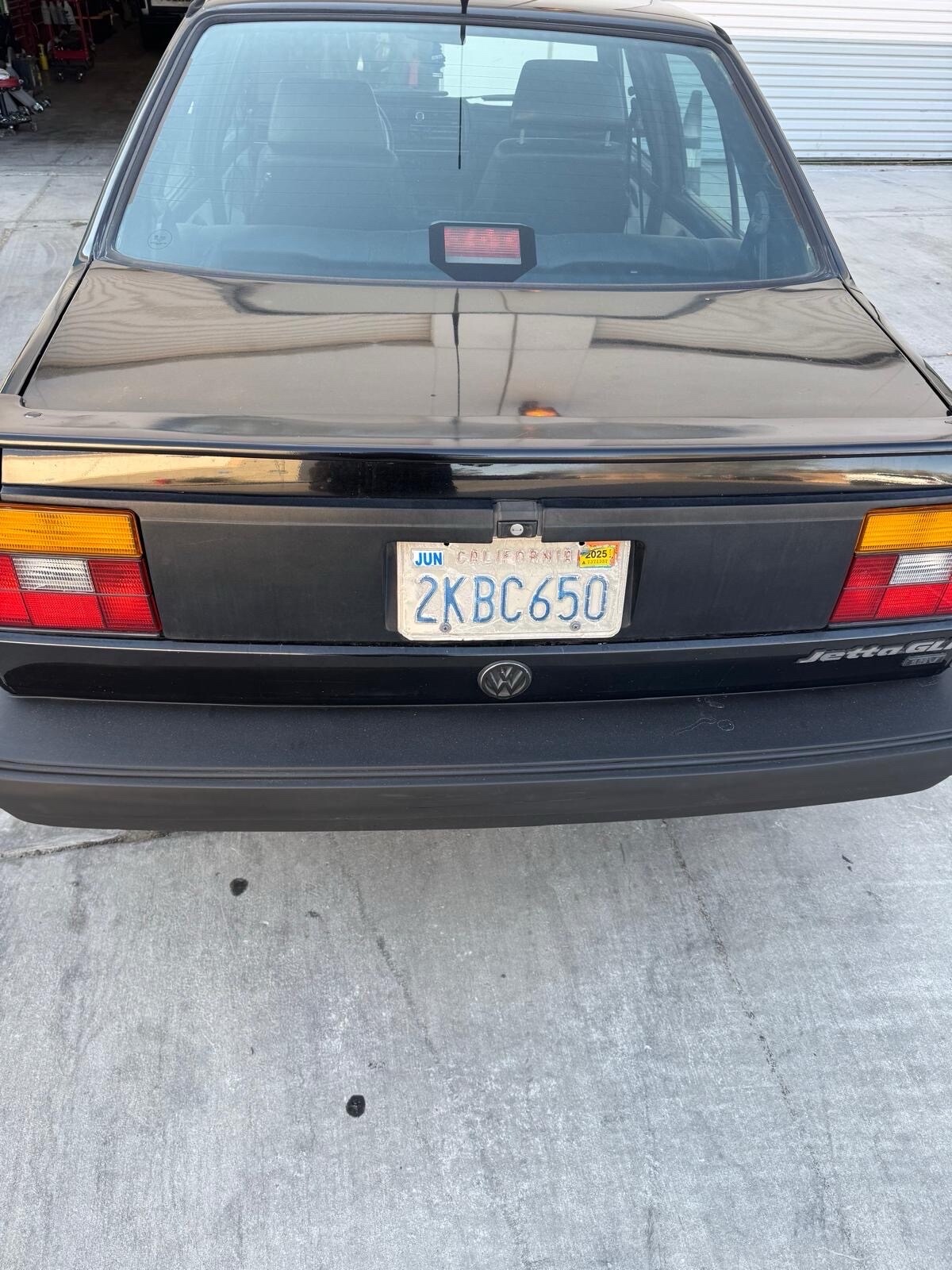 Volkswagen-Jetta-1988-3