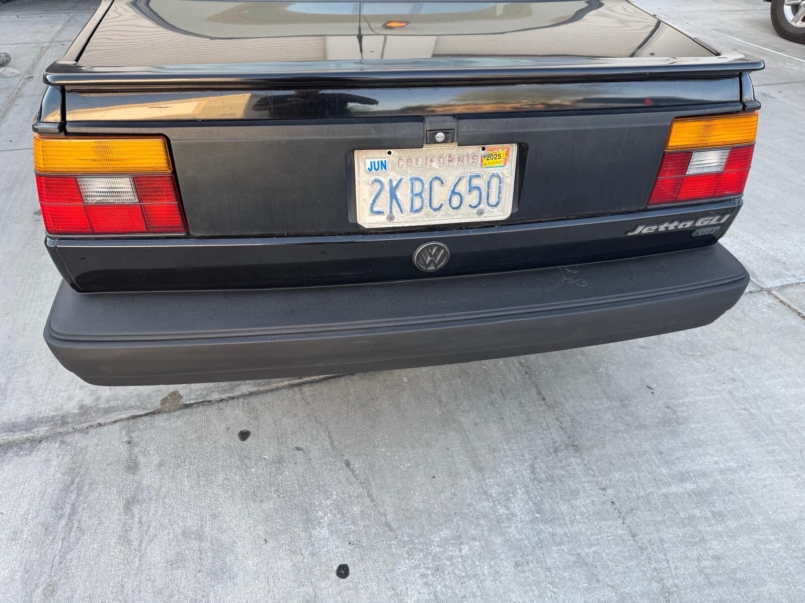 Volkswagen-Jetta-1988-4