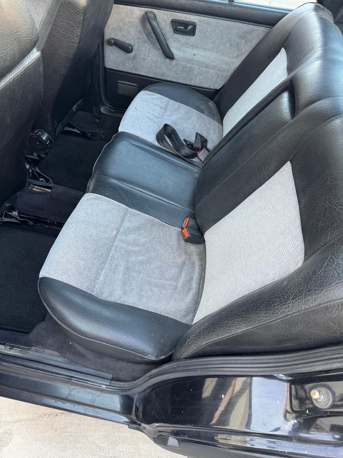 Volkswagen-Jetta-1988-9