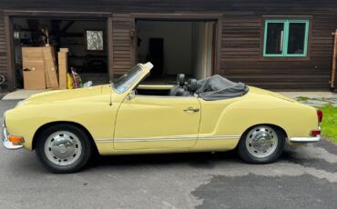 Volkswagen-Karmann-Ghia-1970-3