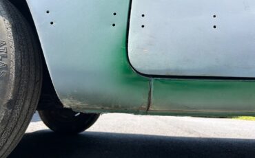 Volkswagen-Karmann-Ghia-1971-Coupe-12