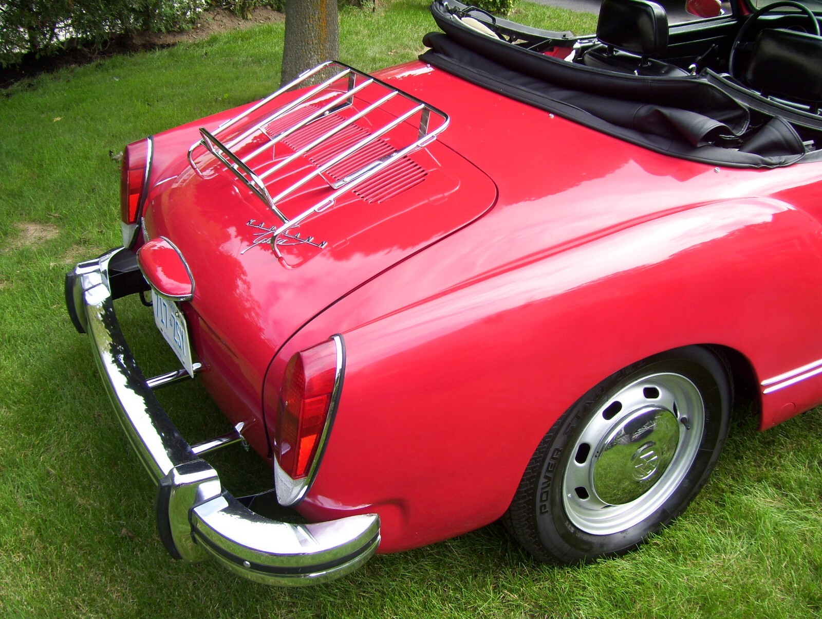 Volkswagen-Karmann-Ghia-1974-Convertible-16