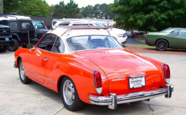 Volkswagen-Karmann-Ghia-1974-Coupe-1