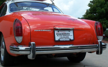 Volkswagen-Karmann-Ghia-1974-Coupe-20