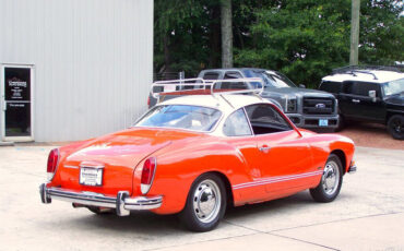 Volkswagen-Karmann-Ghia-1974-Coupe-3