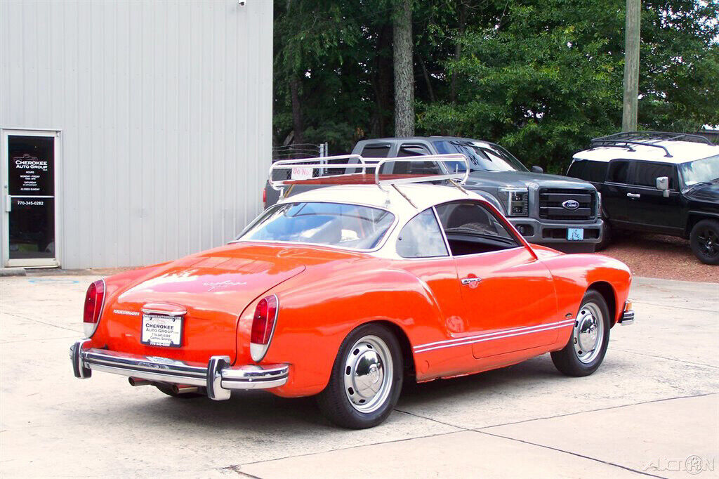 Volkswagen-Karmann-Ghia-1974-Coupe-3
