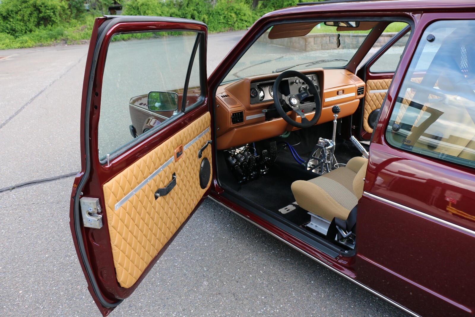 Volkswagen-Rabbit-1984-Hatchback-24