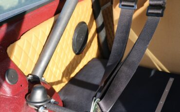 Volkswagen-Rabbit-1984-Hatchback-26