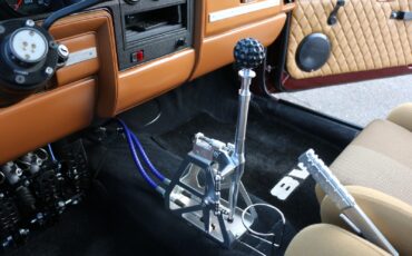 Volkswagen-Rabbit-1984-Hatchback-29