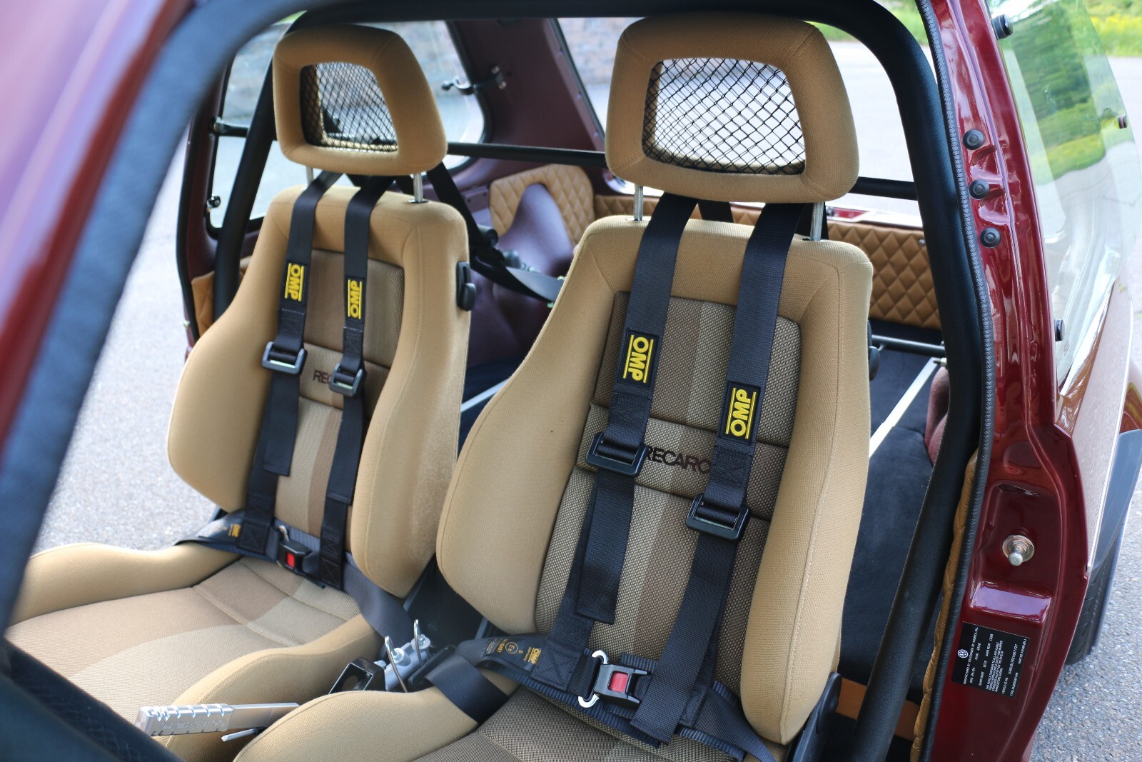 Volkswagen-Rabbit-1984-Hatchback-35