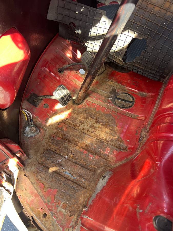 Volkswagen-Single-cab-bus-1962-red-14