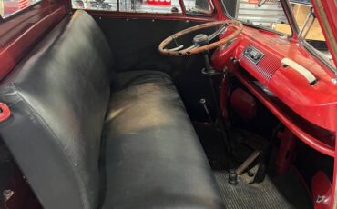 Volkswagen-Single-cab-bus-1962-red-8