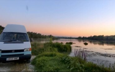 Volkswagen-T4-caravelle-hi-top-camper-van-diesel-1992-22