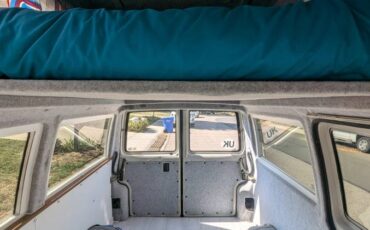 Volkswagen-T4-caravelle-hi-top-camper-van-diesel-1992-7
