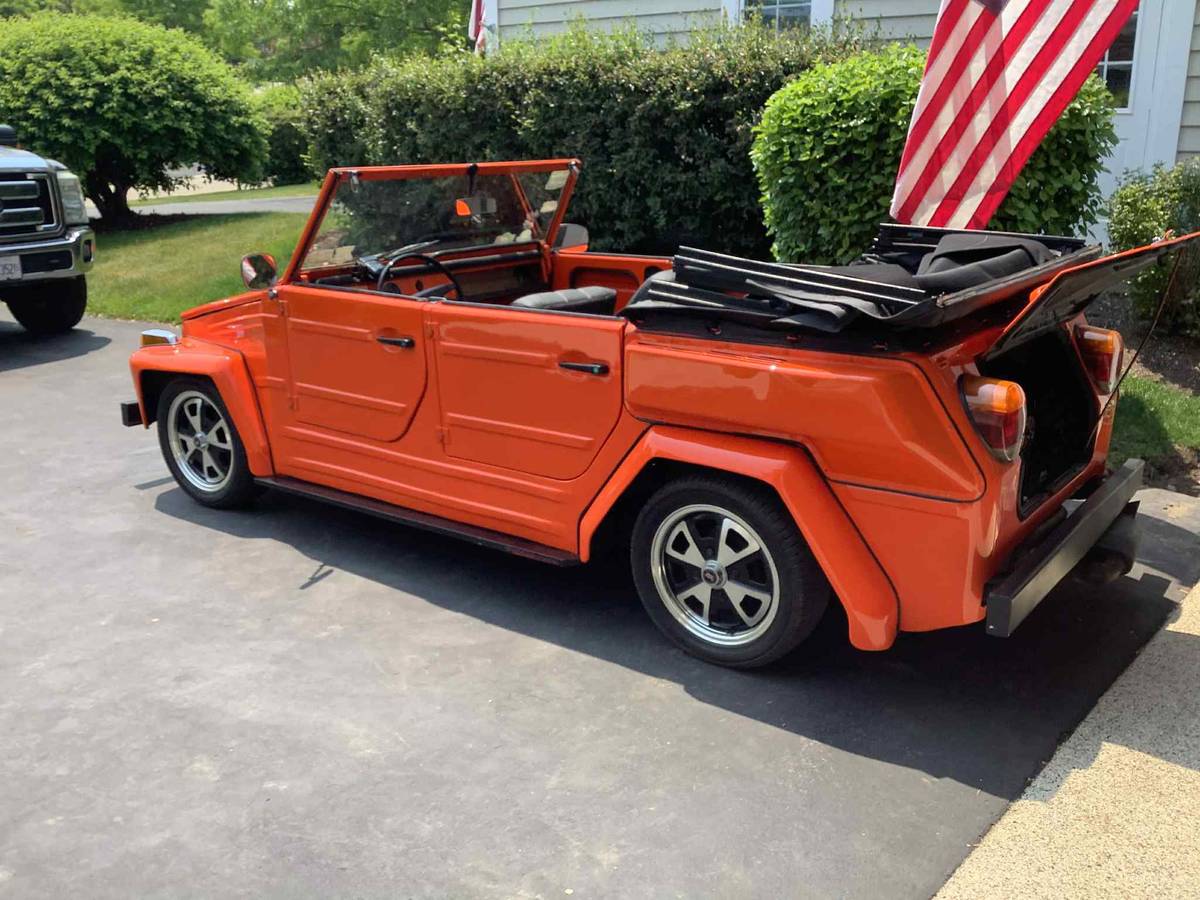 Volkswagen-Thing-1975-orange-1