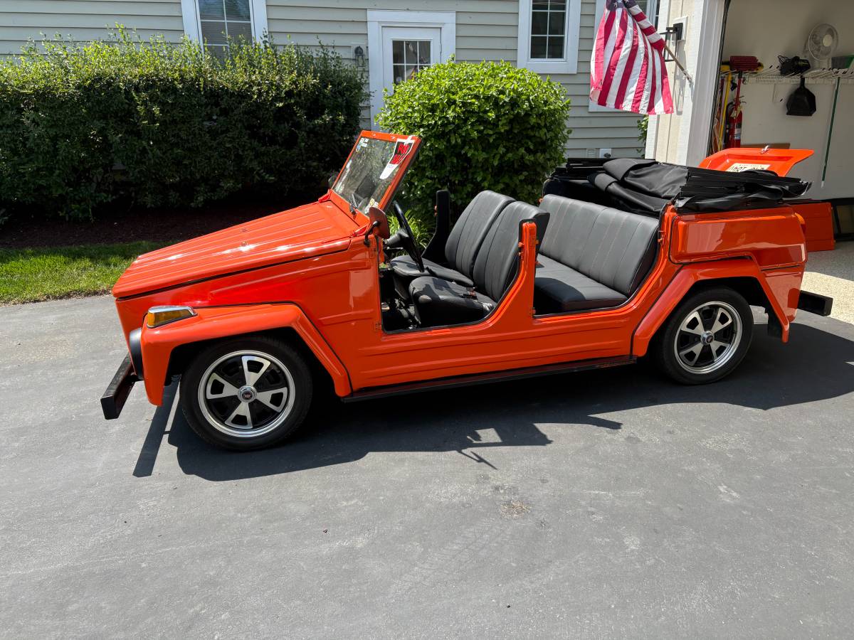 Volkswagen-Thing-1975-orange-2