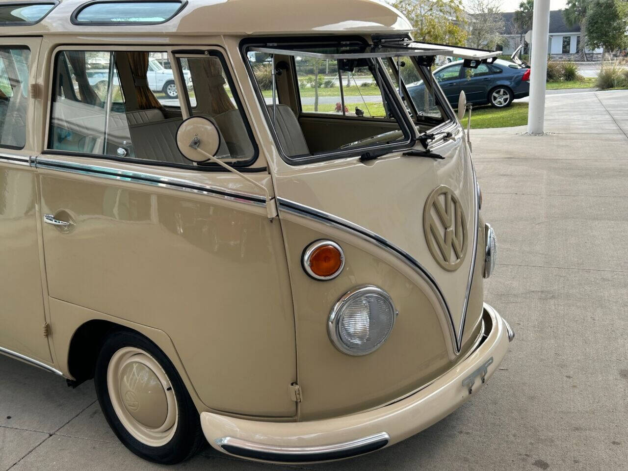 Volkswagen-Type-II-1972-14