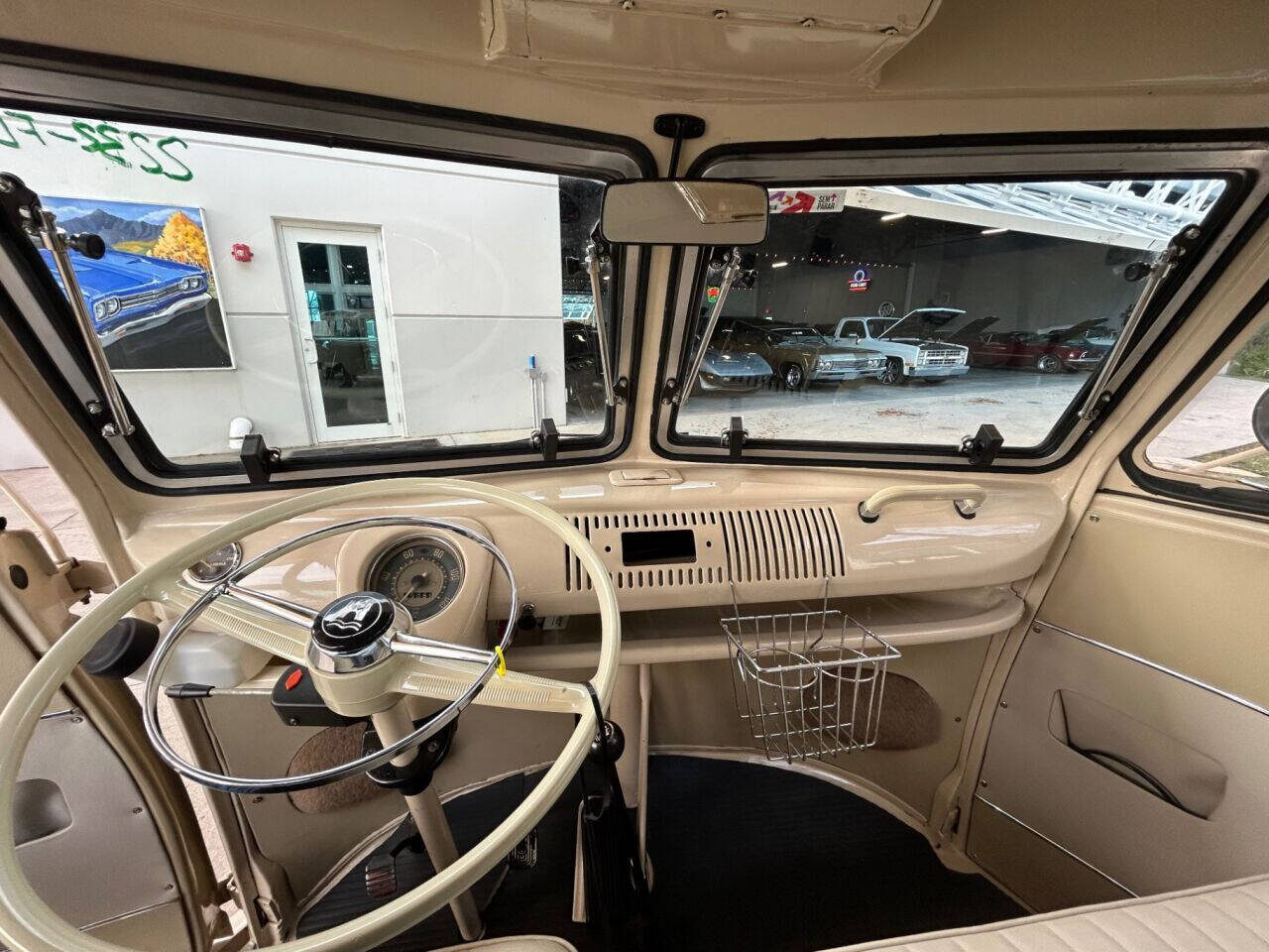 Volkswagen-Type-II-1972-18